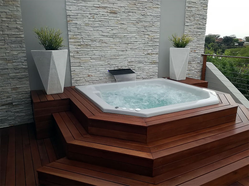 Diamond Puddle close-up